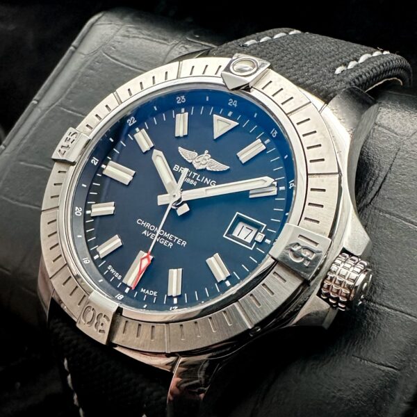 Breitling Avenger Automatic Black Dial - Image 17