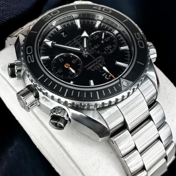 Omega Seamaster Planet Ocean - Image 8