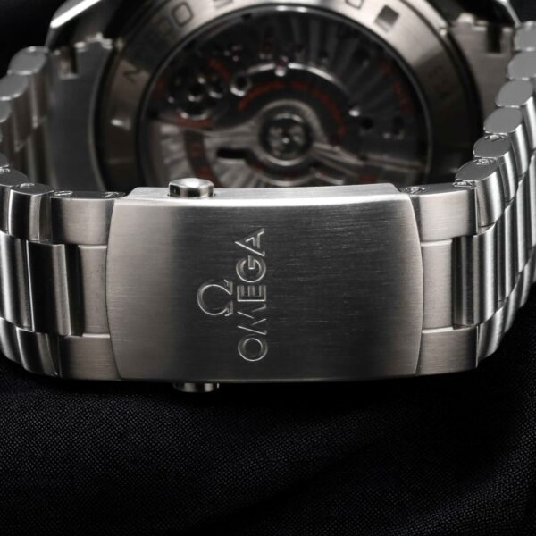 Omega Seamaster Planet Ocean - Image 11