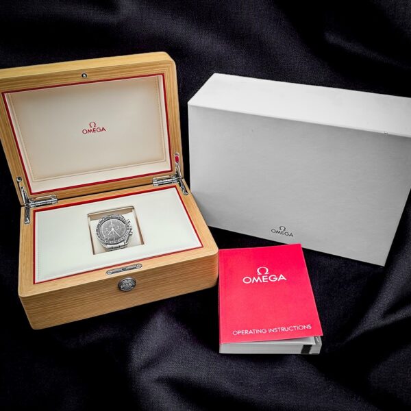 OMEGA Speedmaster Moonwatch Professional - Image 3