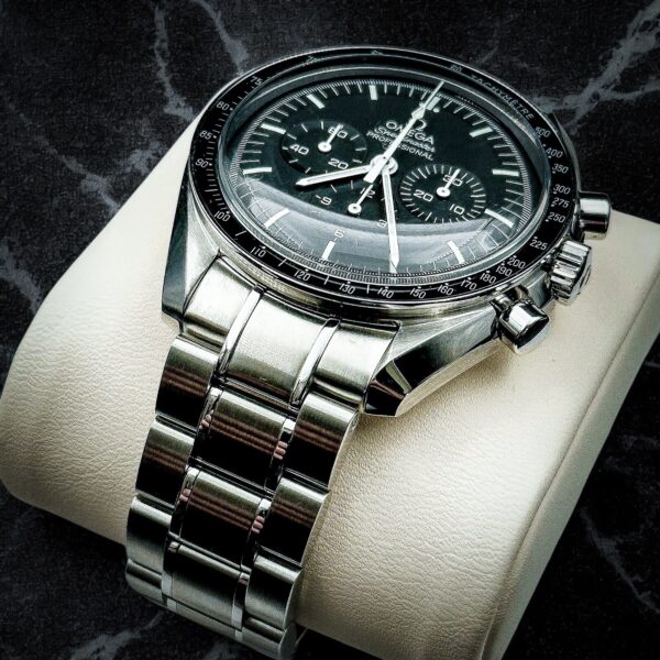 OMEGA Speedmaster Moonwatch Professional - Image 9