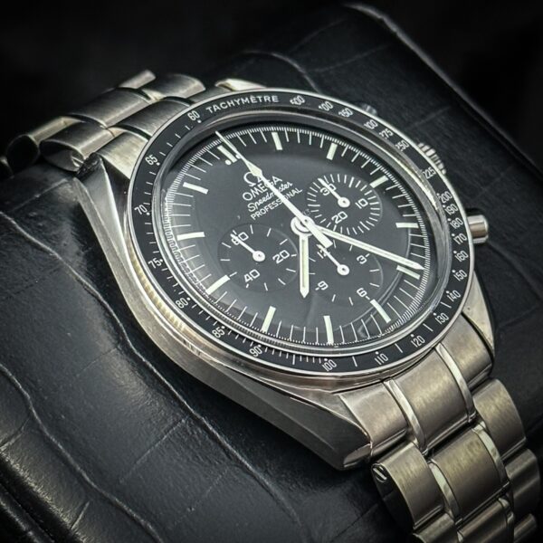 OMEGA Speedmaster Moonwatch Professional - Image 17